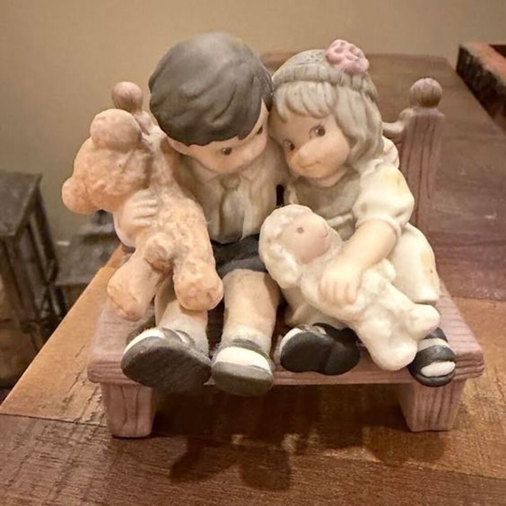 Kim Anderson Charity Giving From The Heart Figurine